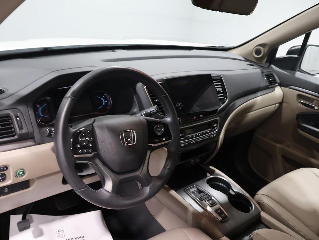 used 2022 Honda Pilot car, priced at $33,486