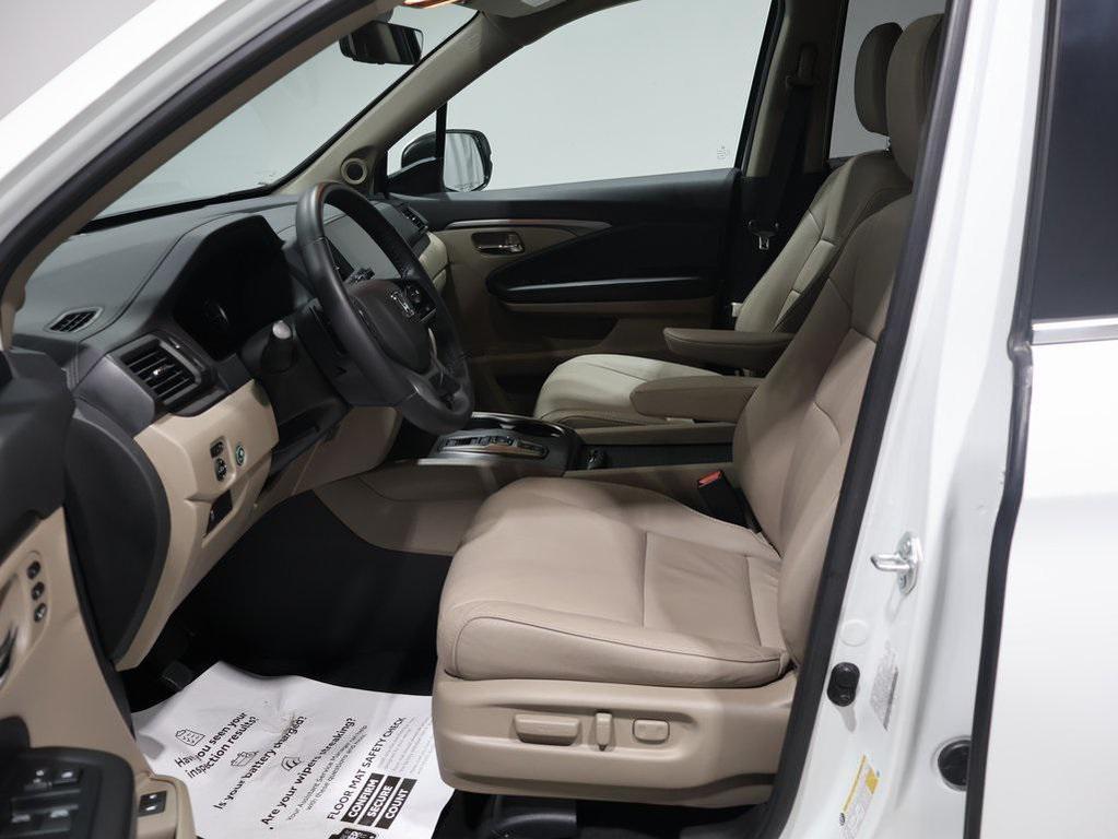 used 2022 Honda Pilot car, priced at $33,486