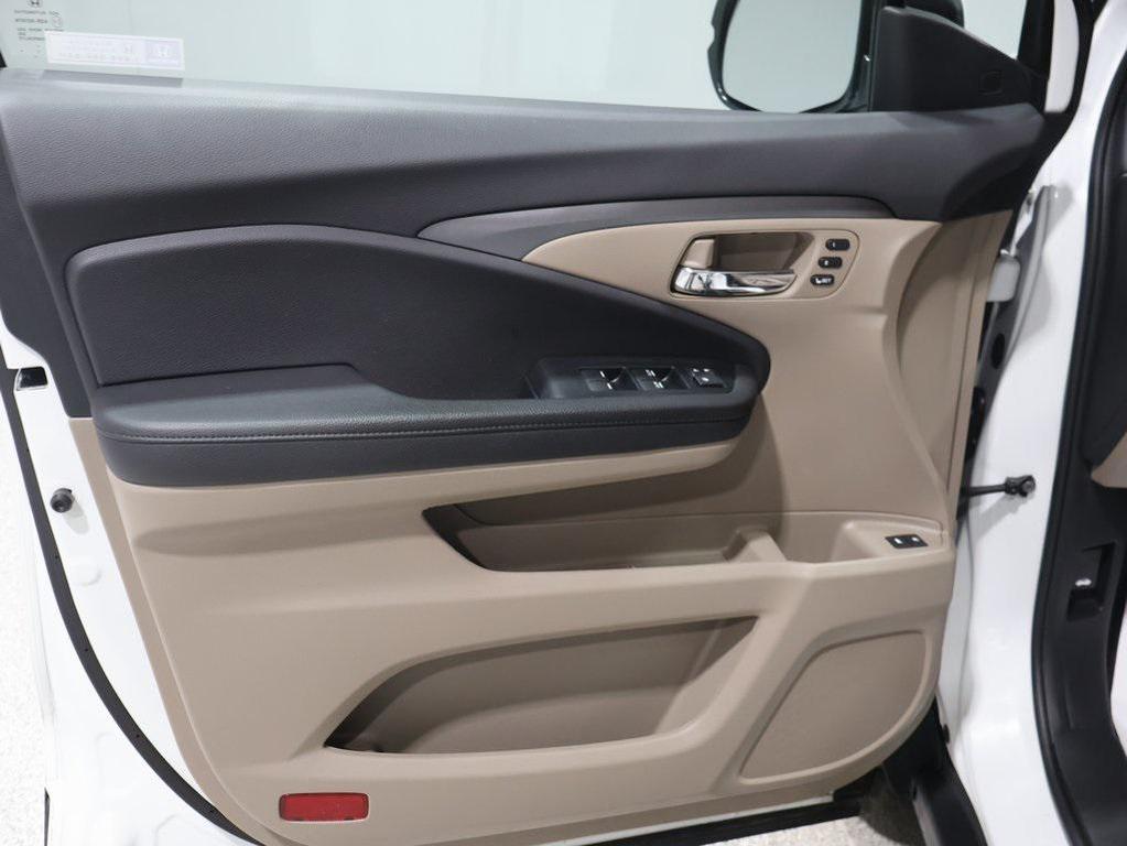 used 2022 Honda Pilot car, priced at $33,486