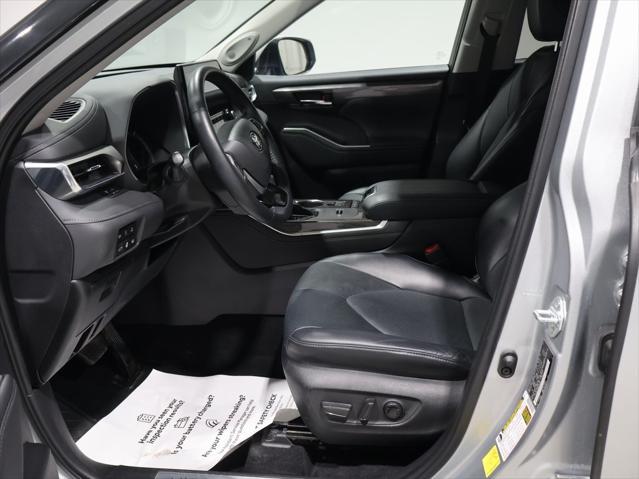 used 2022 Toyota Highlander Hybrid car, priced at $43,275