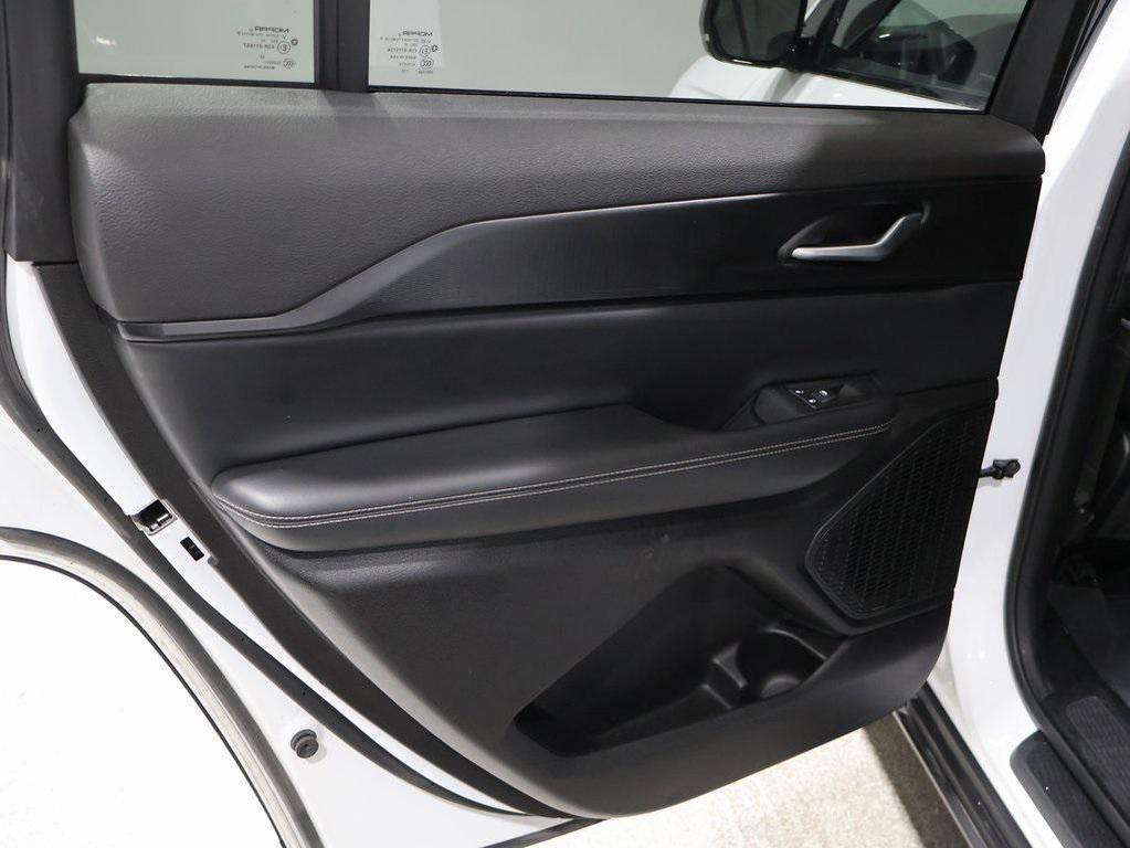 used 2023 Jeep Grand Cherokee L car, priced at $27,985
