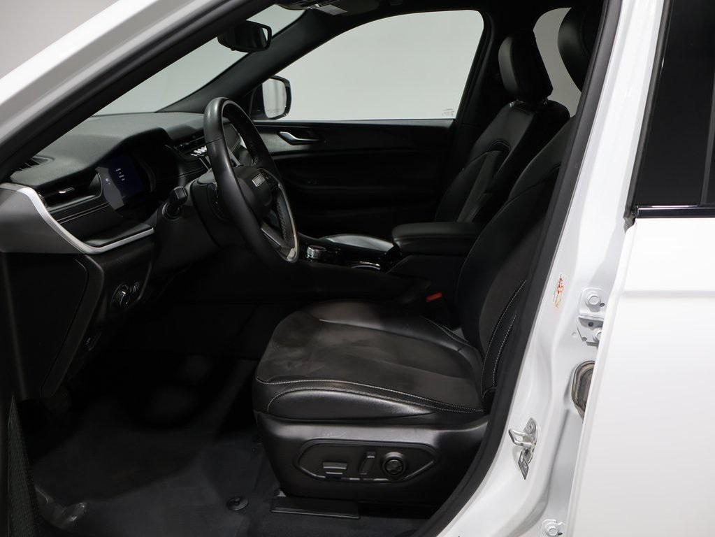 used 2023 Jeep Grand Cherokee L car, priced at $27,985