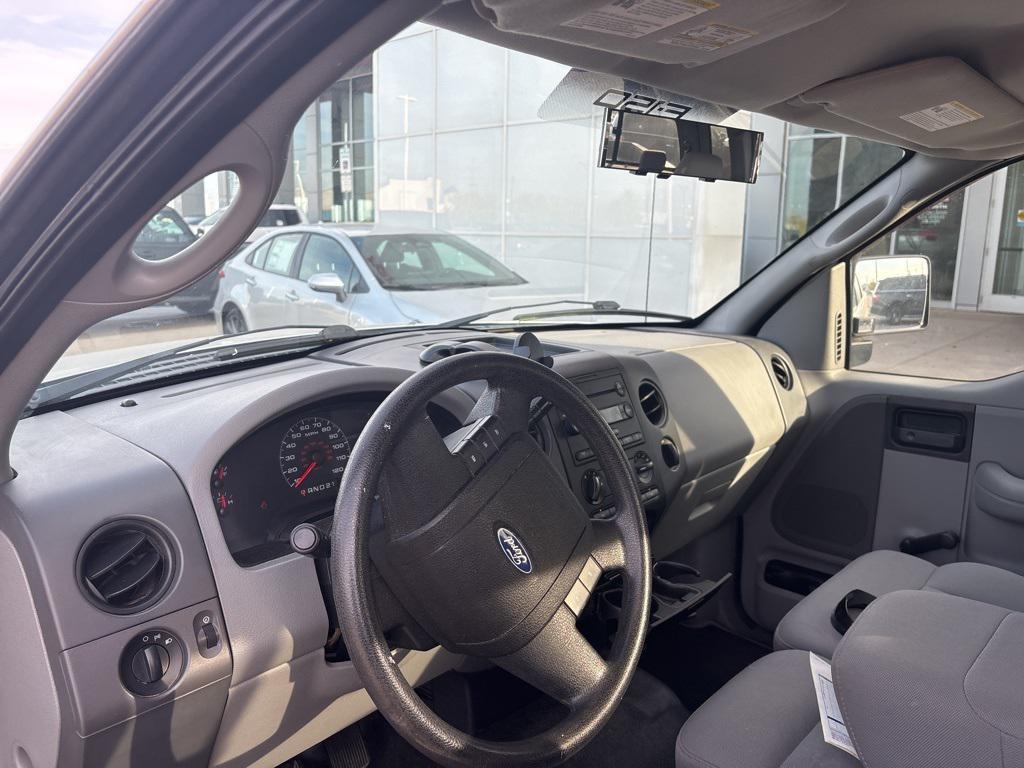 used 2006 Ford F-150 car, priced at $5,500