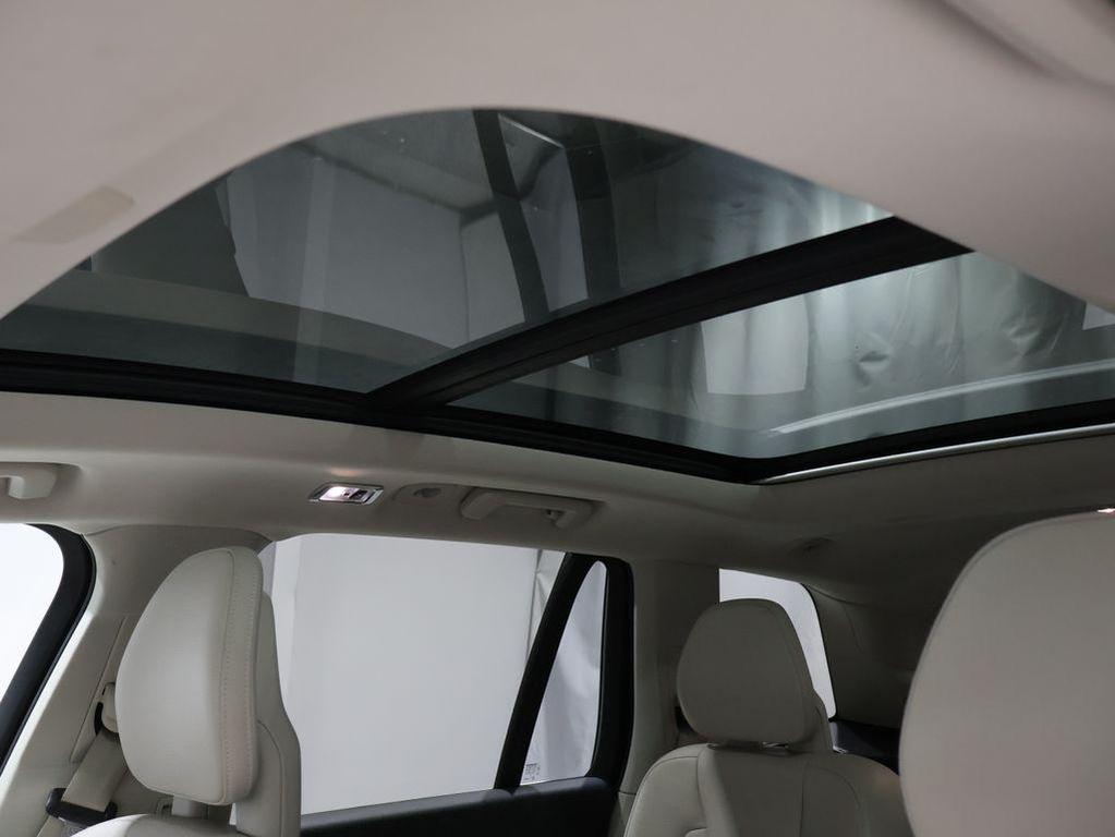 used 2020 Volvo XC90 car, priced at $23,736