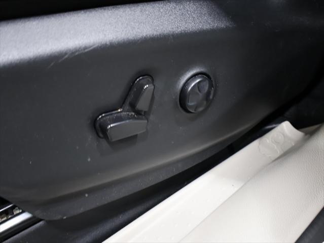 used 2023 Chrysler Pacifica car, priced at $23,564