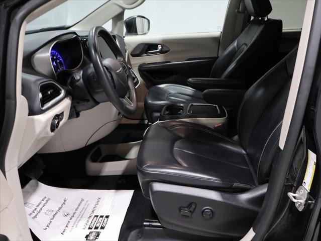 used 2023 Chrysler Pacifica car, priced at $23,564