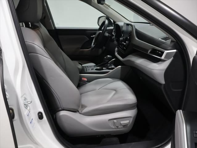 used 2022 Toyota Highlander car, priced at $38,970
