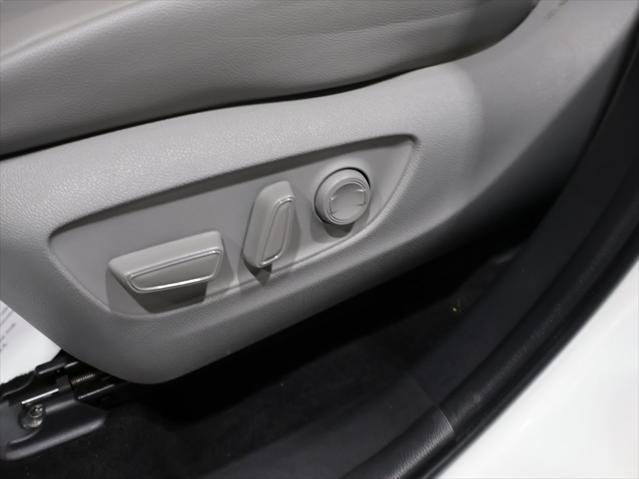 used 2022 Toyota Highlander car, priced at $38,970