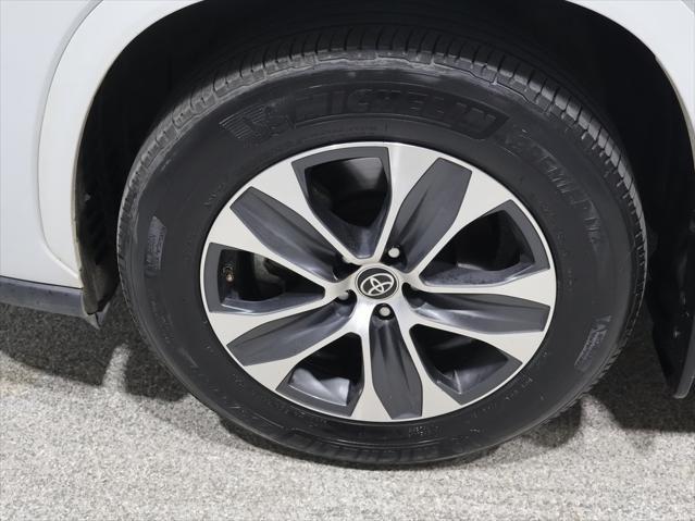 used 2022 Toyota Highlander car, priced at $38,970