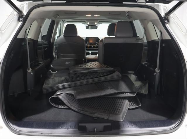 used 2022 Toyota Highlander car, priced at $38,970