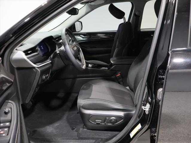 used 2023 Jeep Grand Cherokee car, priced at $28,180