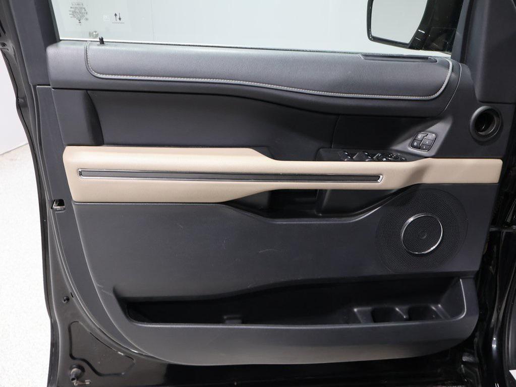 used 2024 Ford Expedition car, priced at $38,500