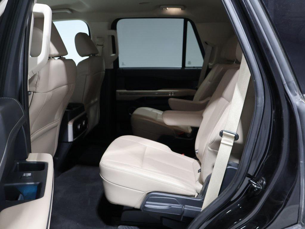 used 2024 Ford Expedition car, priced at $38,500