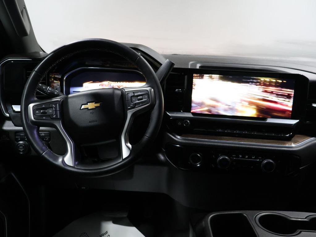 used 2024 Chevrolet Silverado 1500 car, priced at $34,979