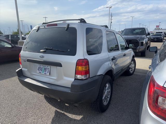 used 2004 Ford Escape car