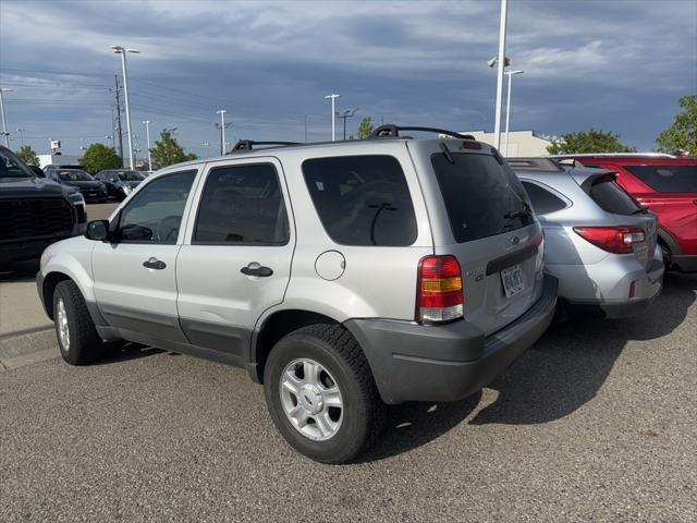used 2004 Ford Escape car