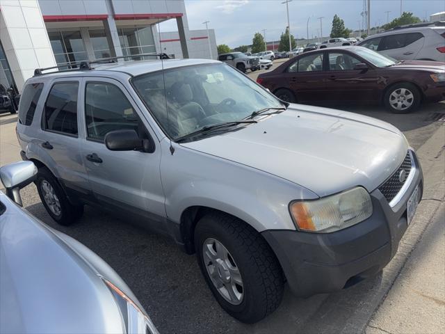 used 2004 Ford Escape car