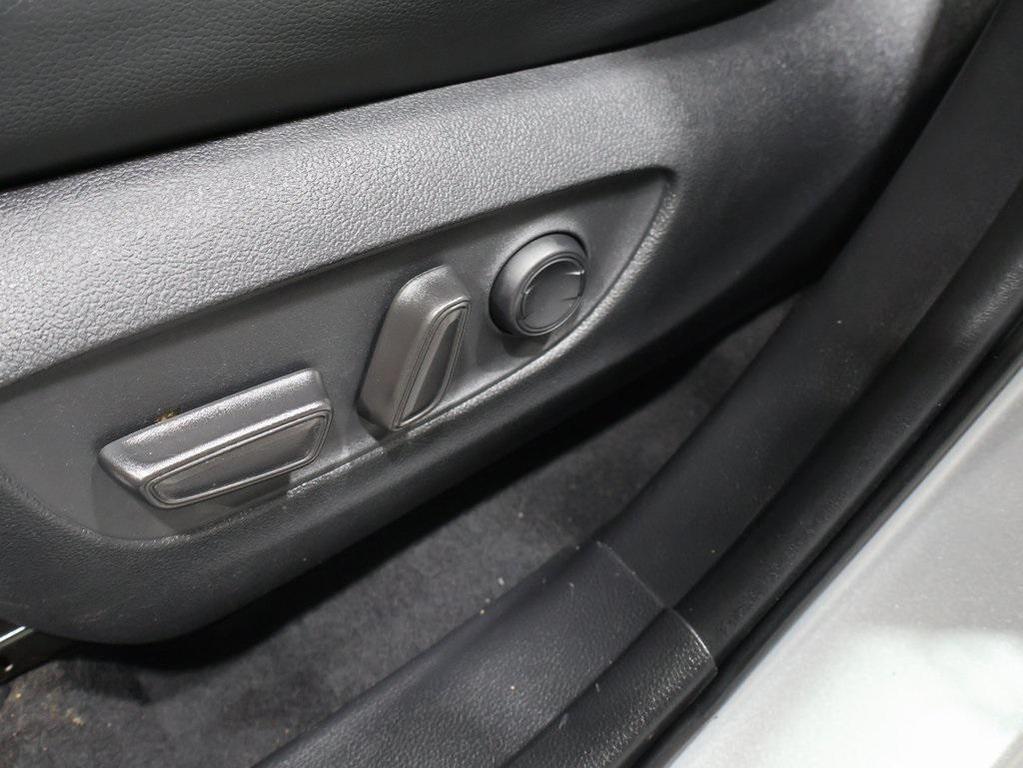 used 2023 Toyota Highlander car, priced at $37,500