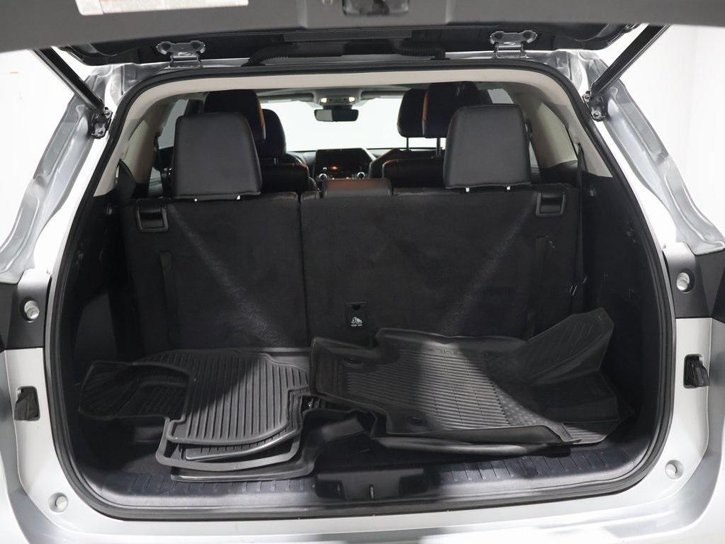 used 2023 Toyota Highlander car, priced at $37,500
