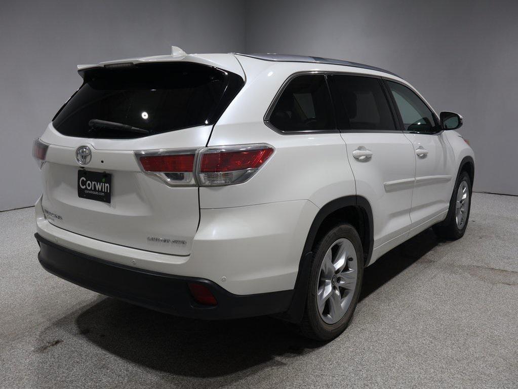 used 2016 Toyota Highlander car, priced at $24,985