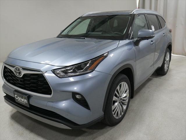 new 2024 Toyota Highlander car, priced at $54,033