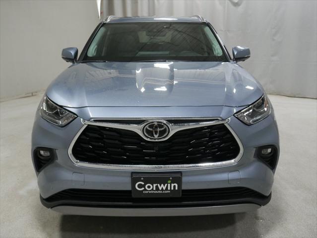 new 2024 Toyota Highlander car, priced at $54,033