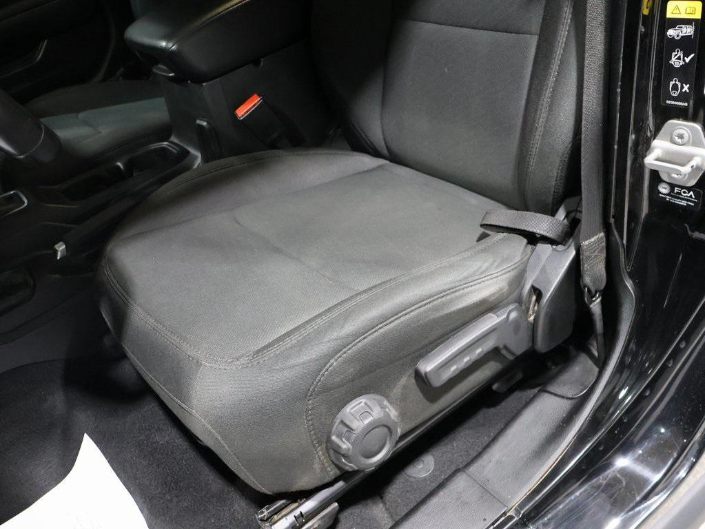 used 2022 Jeep Gladiator car, priced at $27,635