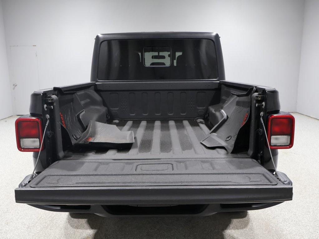 used 2022 Jeep Gladiator car, priced at $27,635