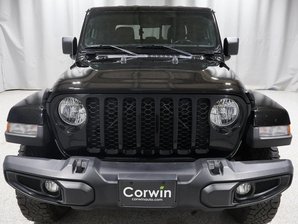 used 2022 Jeep Gladiator car, priced at $27,635