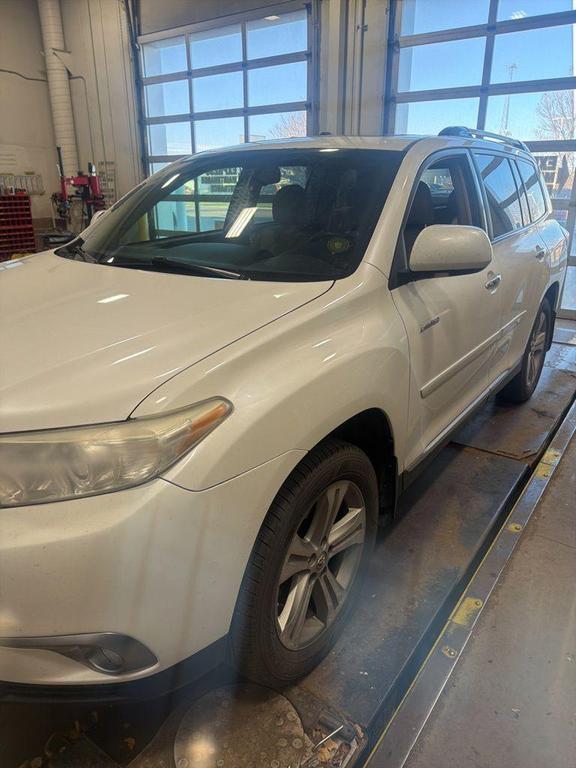 used 2012 Toyota Highlander car, priced at $8,500