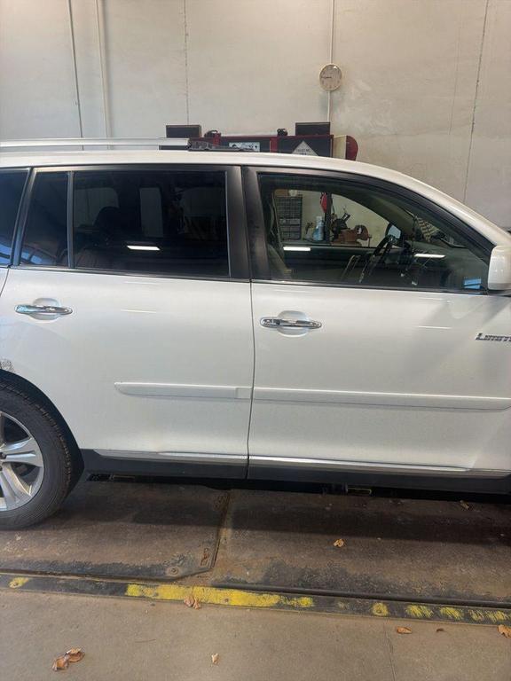 used 2012 Toyota Highlander car, priced at $8,500