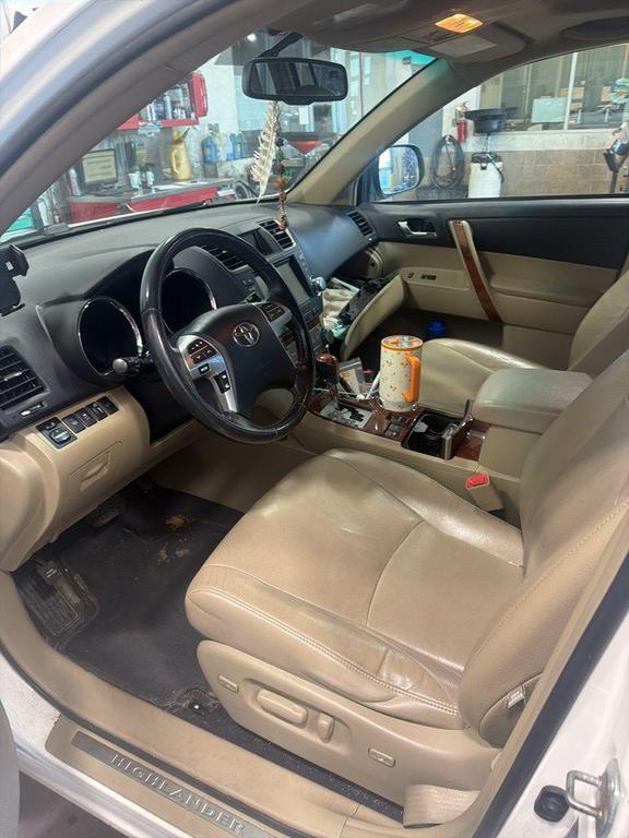 used 2012 Toyota Highlander car, priced at $8,500