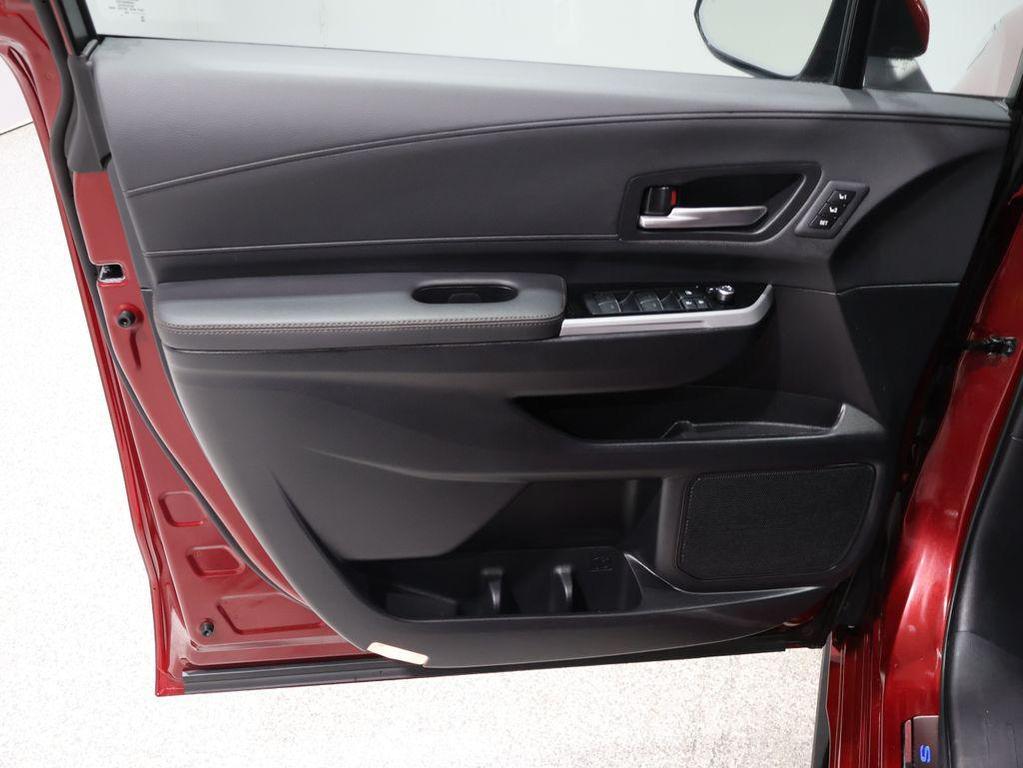 used 2025 Toyota Sienna car, priced at $59,998