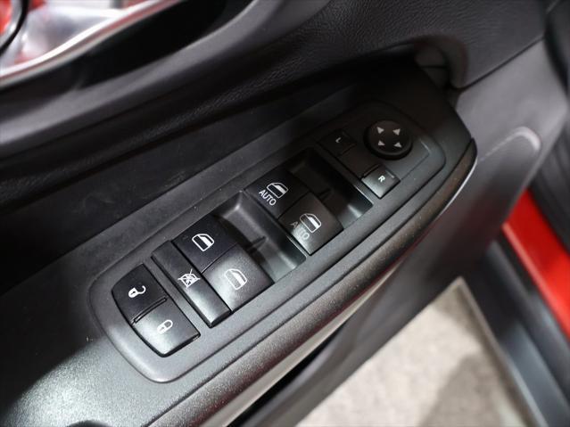 used 2019 Jeep Cherokee car, priced at $19,737