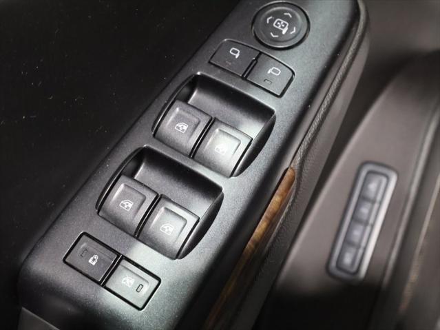 used 2015 Chevrolet Suburban car, priced at $14,048