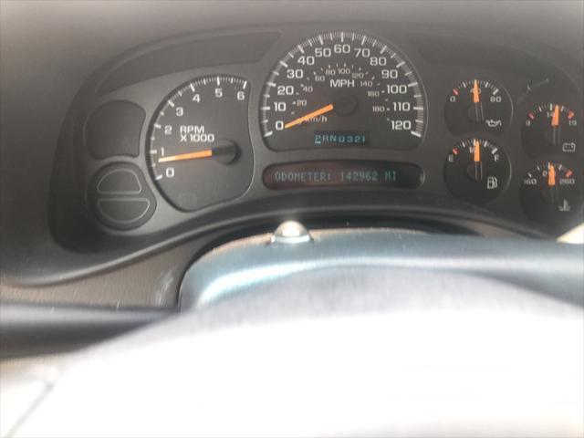 used 2003 Chevrolet Suburban car