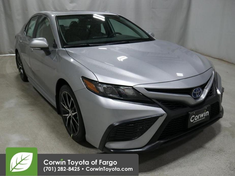 new 2024 Toyota Camry Hybrid car, priced at $34,918