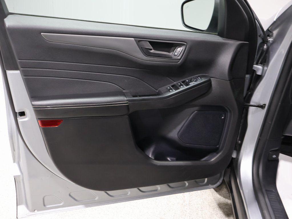 used 2024 Ford Escape car, priced at $21,250