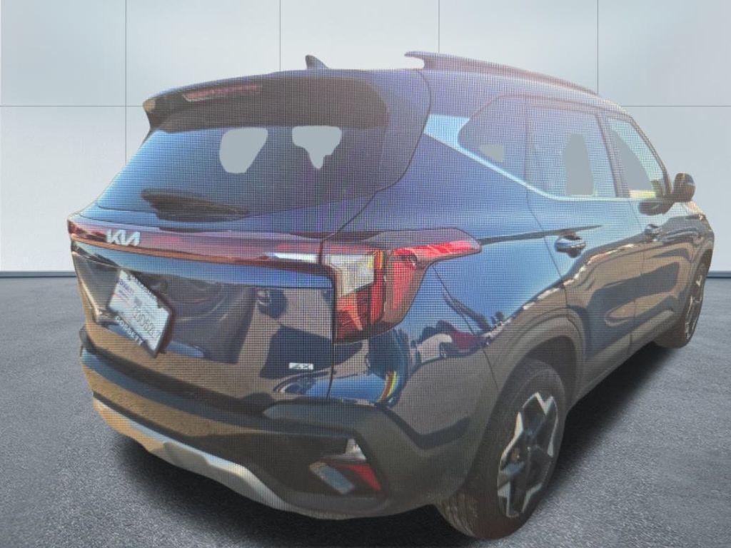 used 2025 Kia Seltos car, priced at $25,675