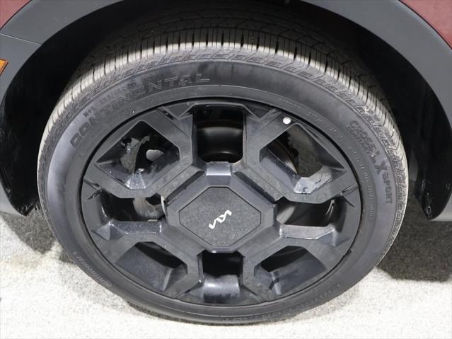 used 2024 Kia Sorento car, priced at $37,856