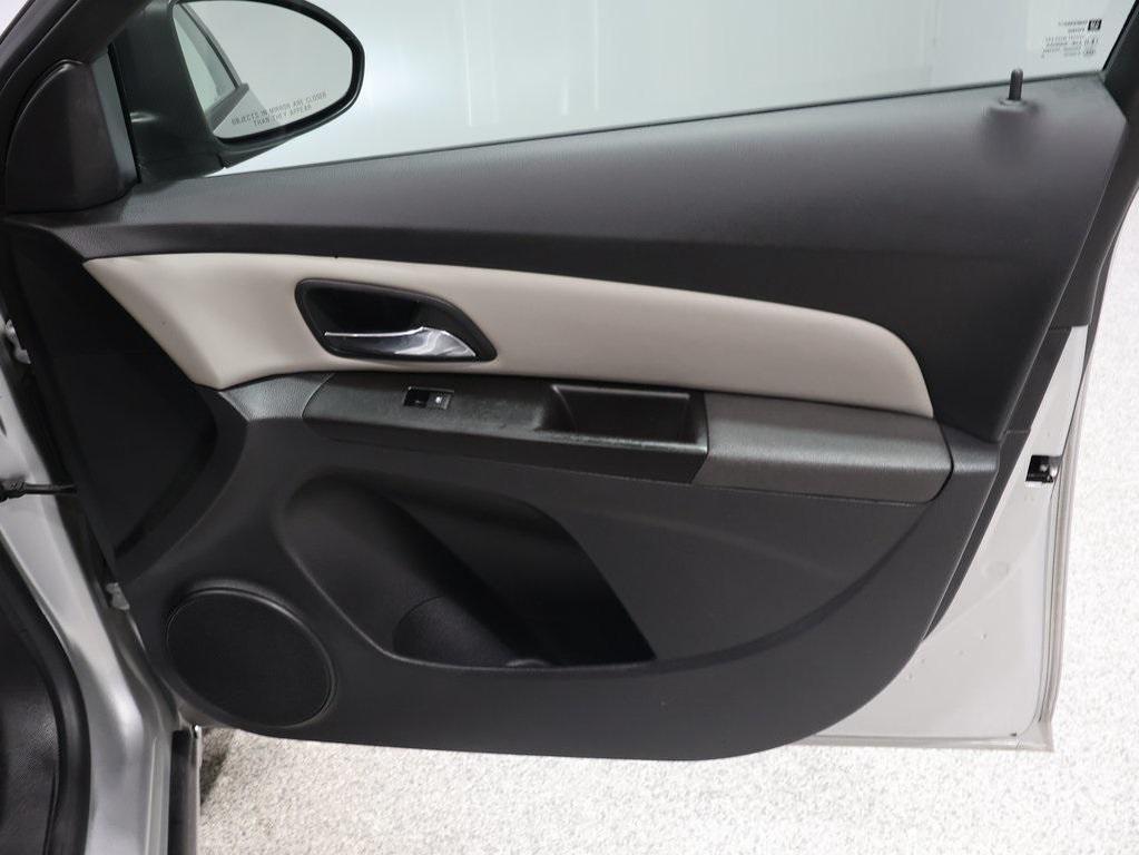 used 2014 Chevrolet Cruze car, priced at $7,500