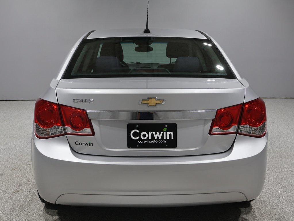 used 2014 Chevrolet Cruze car, priced at $7,500