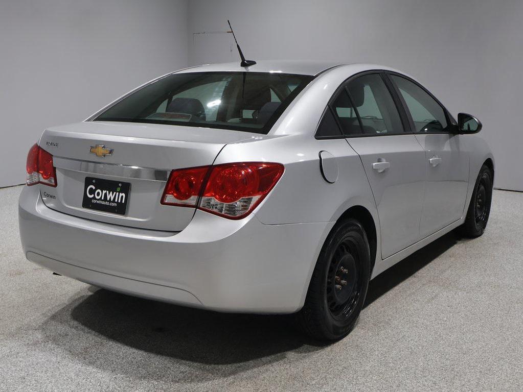 used 2014 Chevrolet Cruze car, priced at $7,500