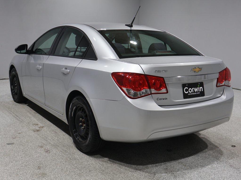 used 2014 Chevrolet Cruze car, priced at $7,500