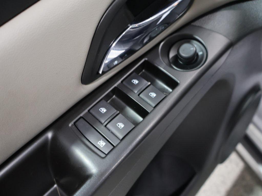used 2014 Chevrolet Cruze car, priced at $7,500