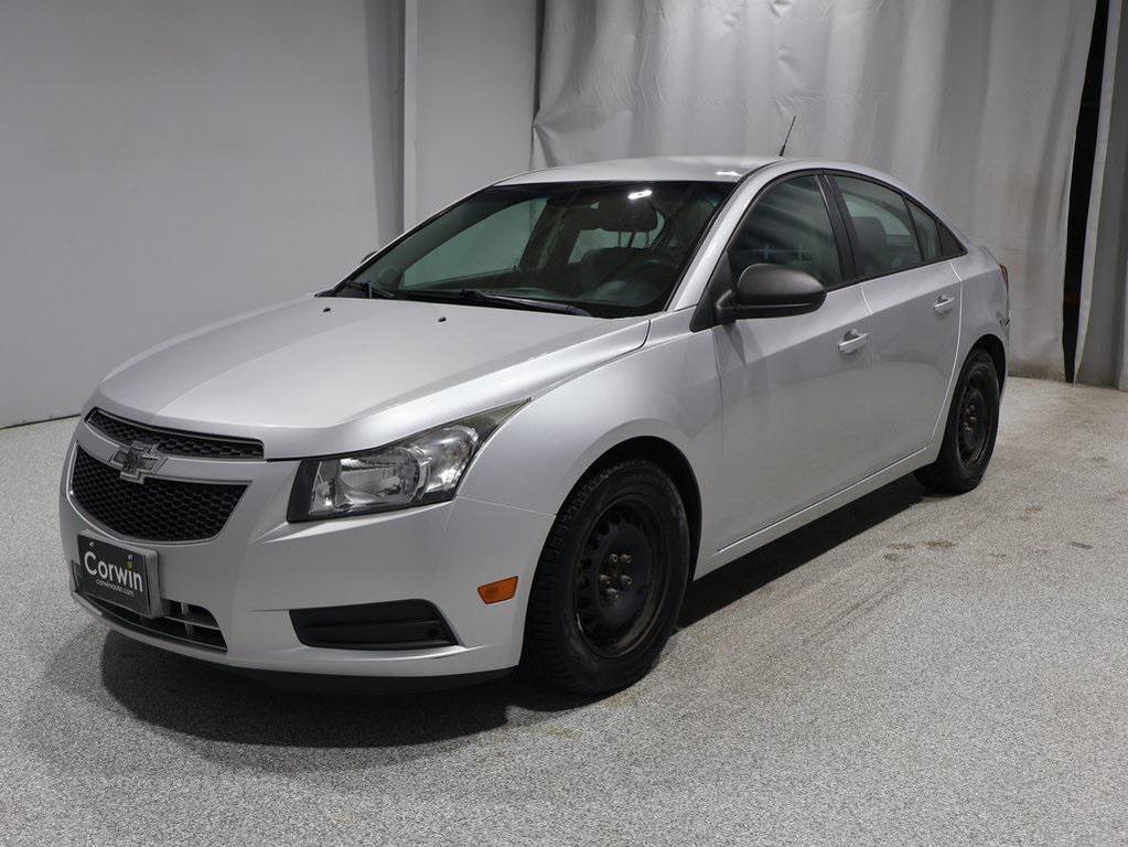 used 2014 Chevrolet Cruze car, priced at $7,500