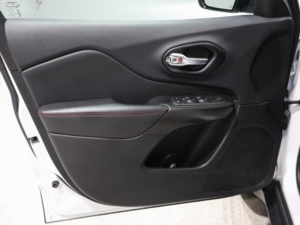 used 2022 Jeep Cherokee car, priced at $26,200