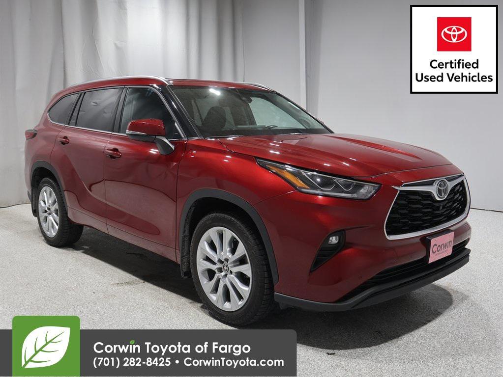 used 2022 Toyota Highlander car, priced at $37,960