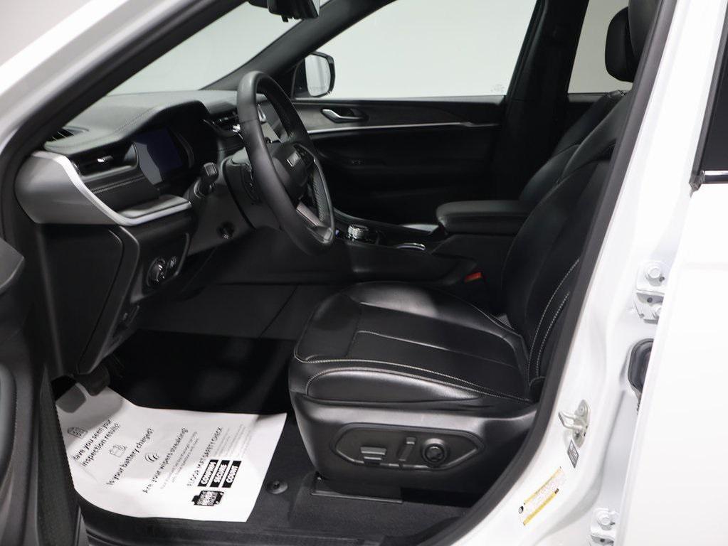used 2024 Jeep Grand Cherokee L car, priced at $37,130