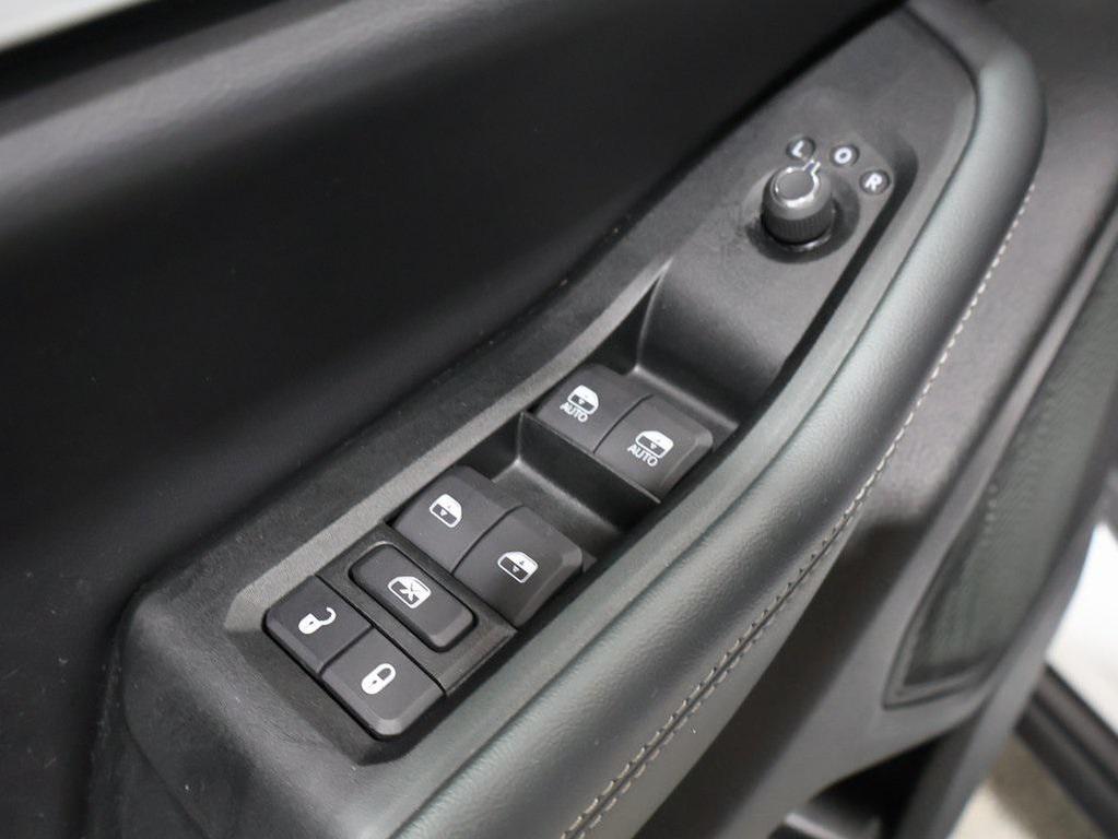 used 2024 Jeep Grand Cherokee L car, priced at $37,130